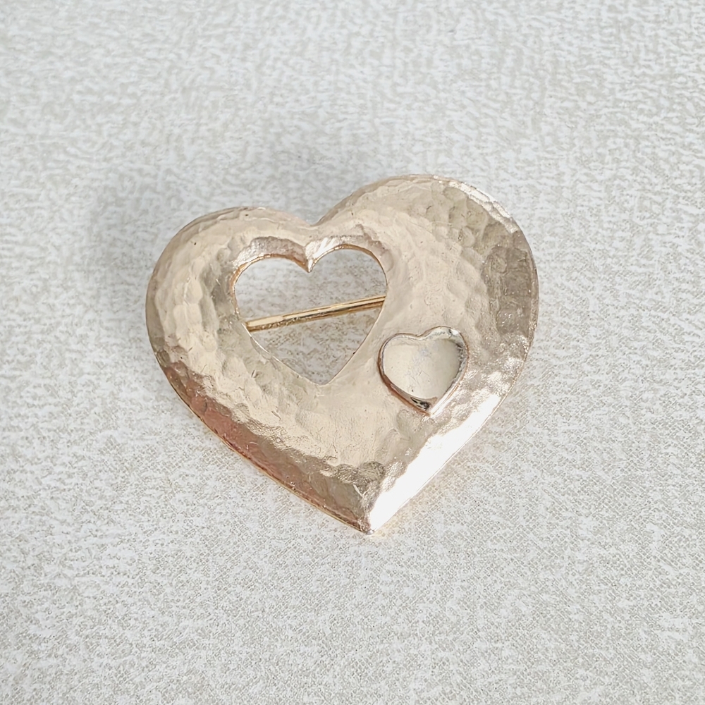 Vintage Gold Tone Heart Brooch